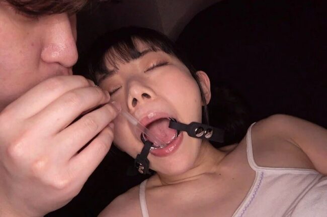 開口器をつけた星乃美桜