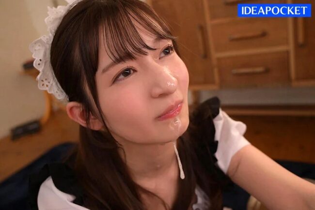 メイドの格好のさくらわかなに顔射